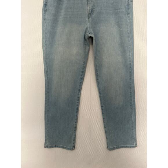 d.jeans Women's Blue Faded Light Wash Denim Jeans Mid Rise Straight Size 10 - Picture 3 of 9